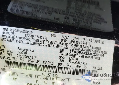 2018 Ford Focus Titanium z USA, uszkodzony, nr VIN 1FADP3J22JL220986